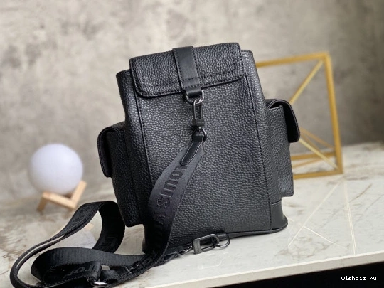 WIS XS CHRISTOPHER VUITTON LOUIS 0807